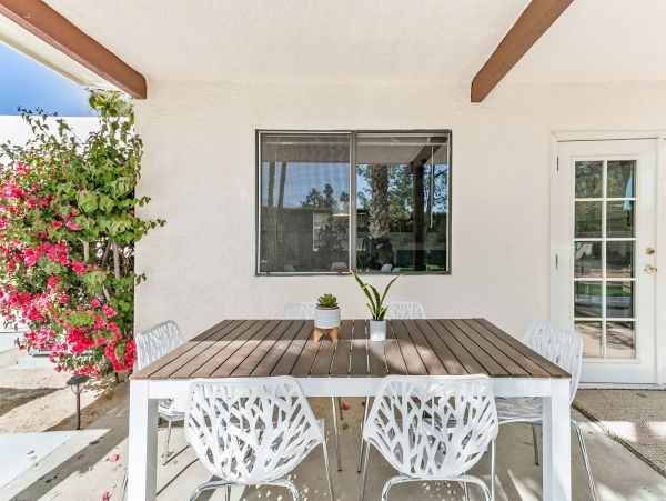 Palm Springs Home 991922