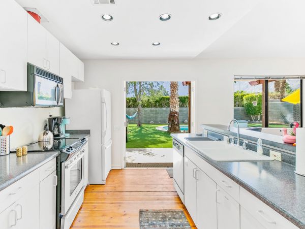 Palm Springs Home 991922