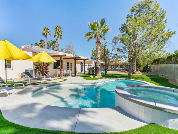 Palm Springs Home 991922