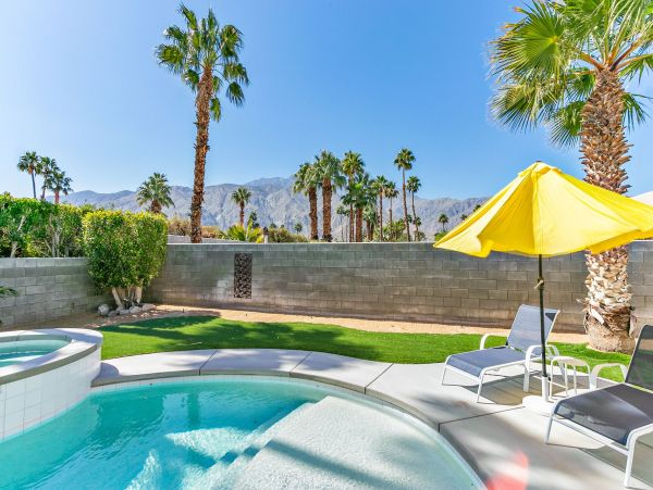 Palm Springs Home 991922