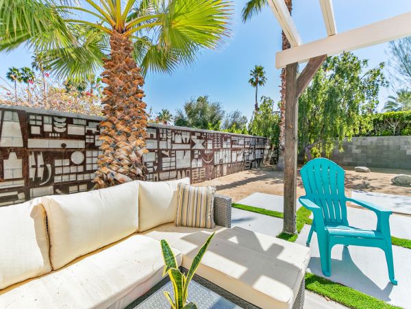 Palm Springs Home 991922