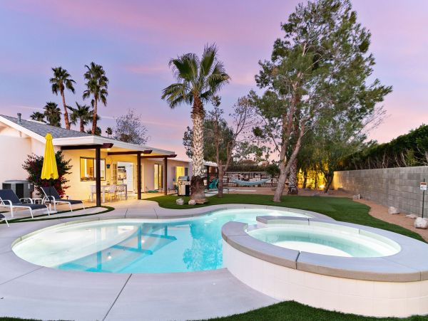 Palm Springs Home 991922
