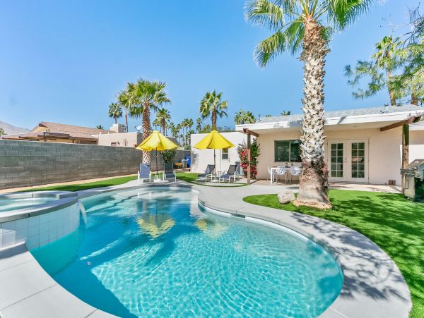 Palm Springs Home 991922