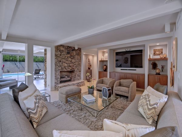 Palm Springs Home 991923
