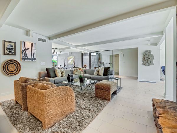 Palm Springs Home 991923