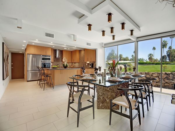 Palm Springs Home 991923