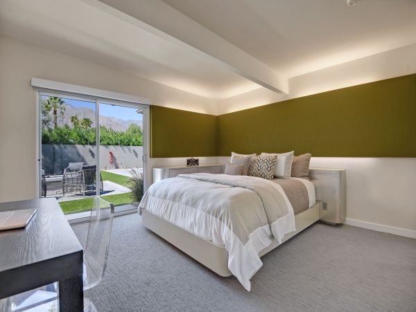 Palm Springs Home 991923