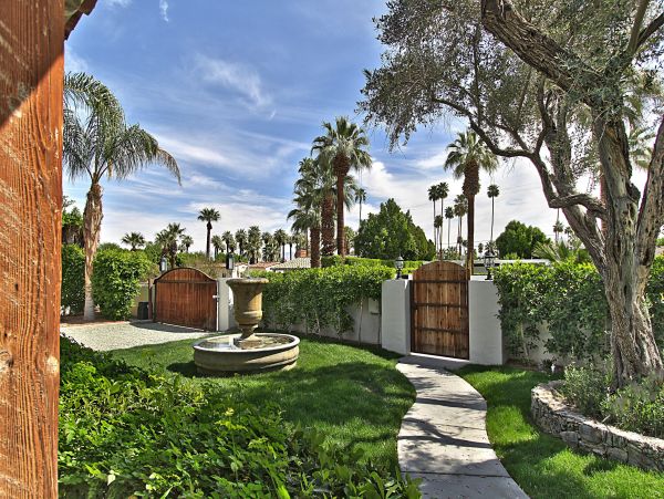 Palm Springs Home 991924