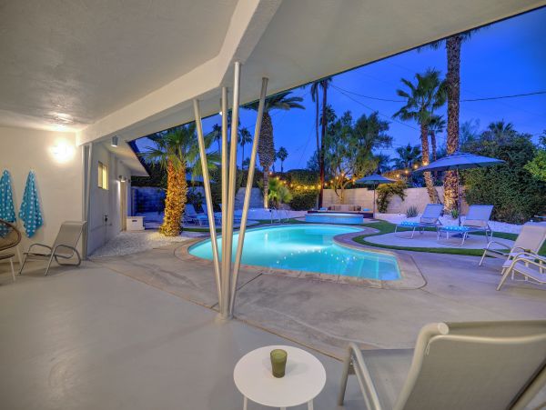 Palm Springs Home 991927