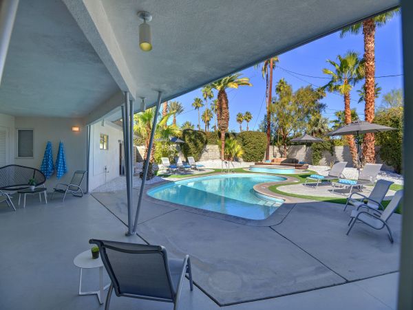 Palm Springs Home 991927