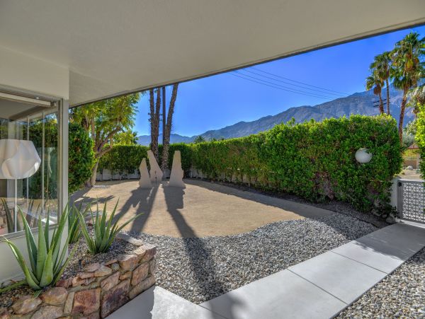 Palm Springs Home 991927