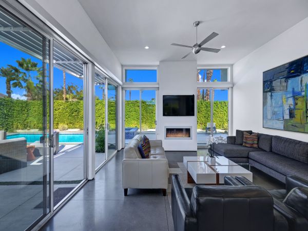 Palm Springs Home 991936