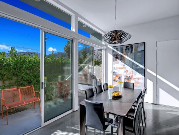 Palm Springs Home 991936