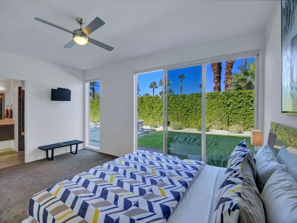 Palm Springs Home 991936