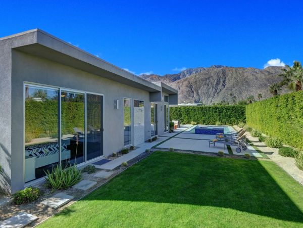 Palm Springs Home 991936