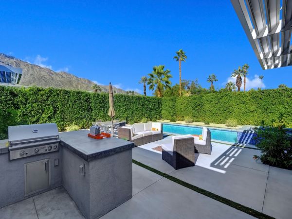 Palm Springs Home 991936