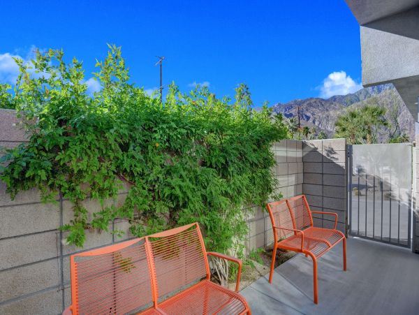 Palm Springs Home 991936
