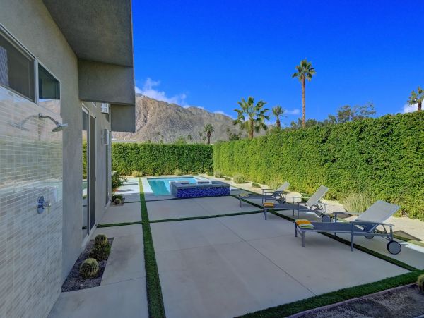 Palm Springs Home 991936