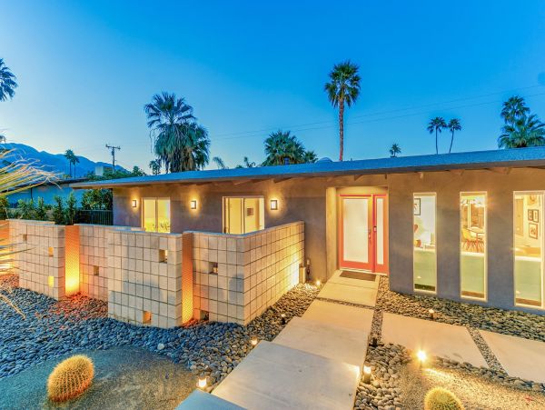 Palm Springs Home 991937