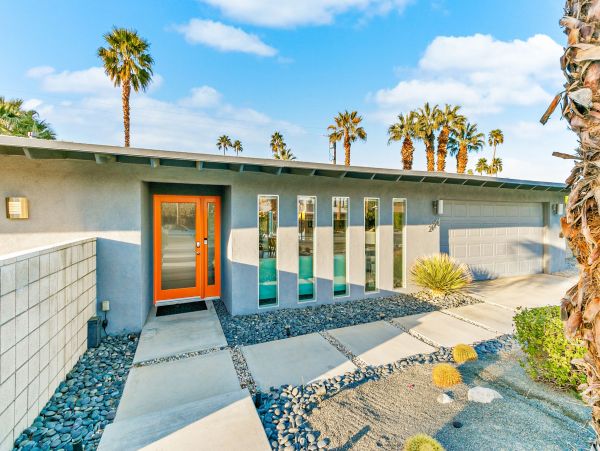 Palm Springs Home 991937