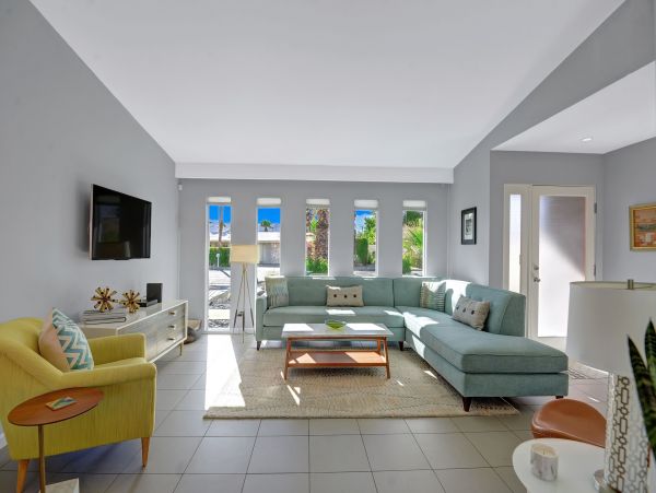 Palm Springs Home 991937