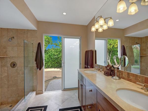 Palm Springs Home 991938