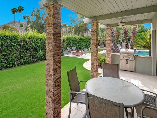Palm Springs Home 991938