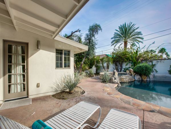 Palm Springs Home 991939