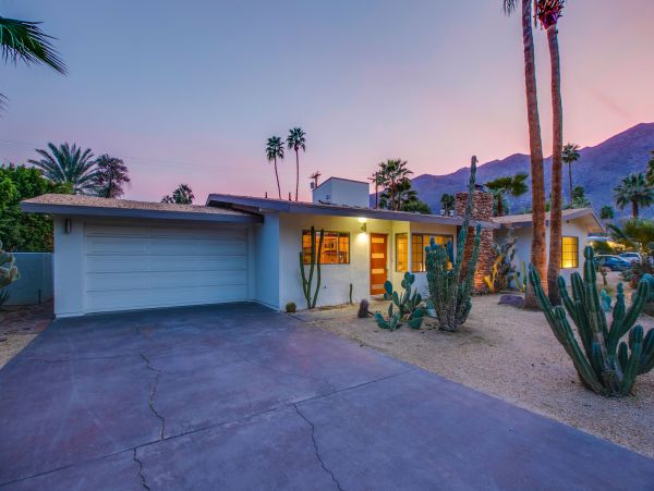 Palm Springs Home 991939
