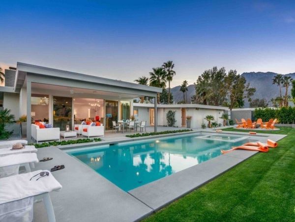 Palm Springs Home 991940