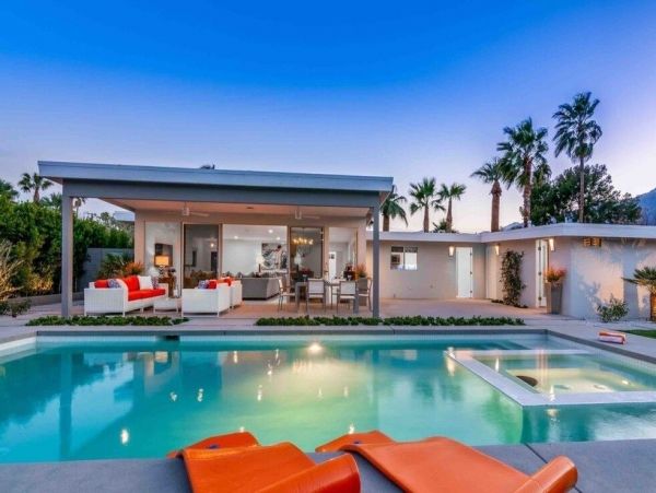 Palm Springs Home 991940