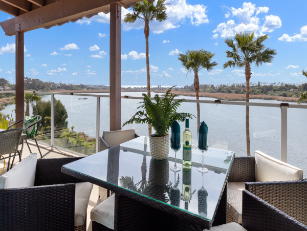 Private Pool Carlsbad Vacation Home 9 Bedrooms Lagoon Front
