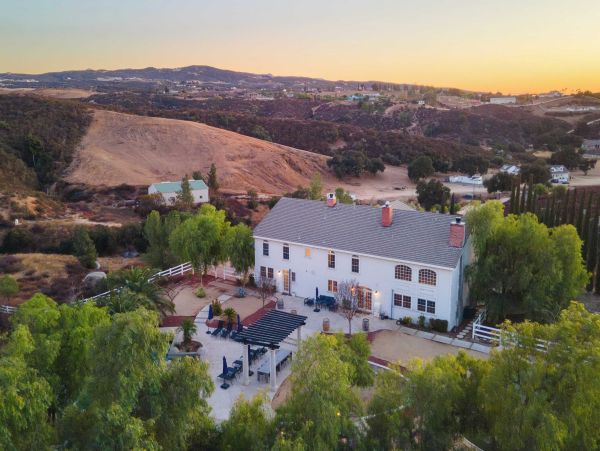 Temecula Vacation Rental with Infinity Pool & Game Room California Wine Country