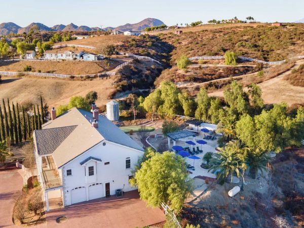 Temecula Vacation Rental with Infinity Pool & Game Room California Wine Country