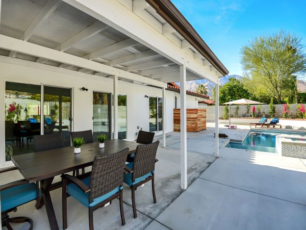 Palm Springs Home 991944