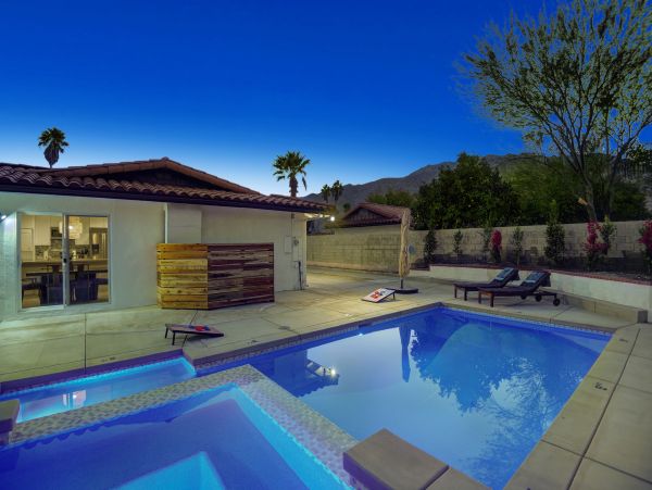 Palm Springs Home 991944