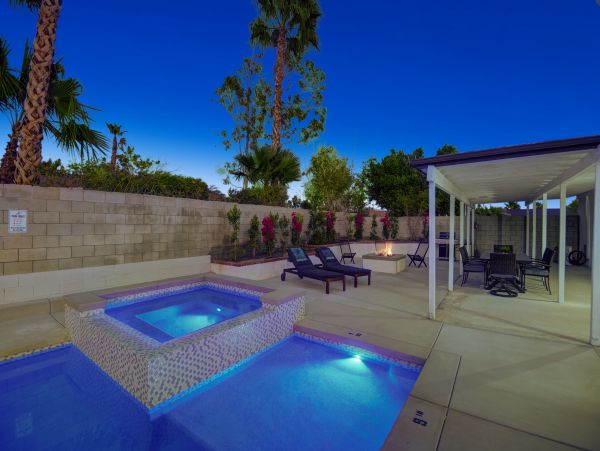 Palm Springs Home 991944