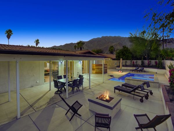 Palm Springs Home 991944
