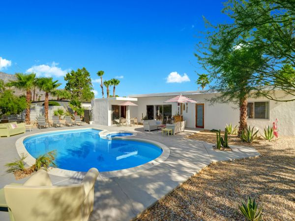 Palm Springs Home 991945