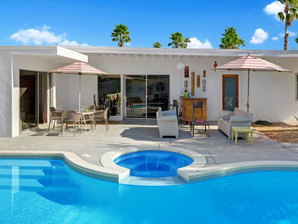 Palm Springs Home 991945
