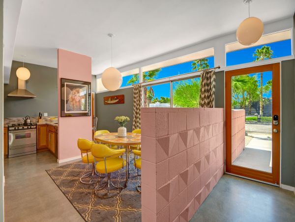 Palm Springs Home 991945