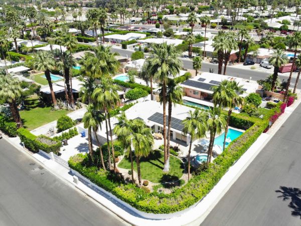 Palm Springs Home 991946