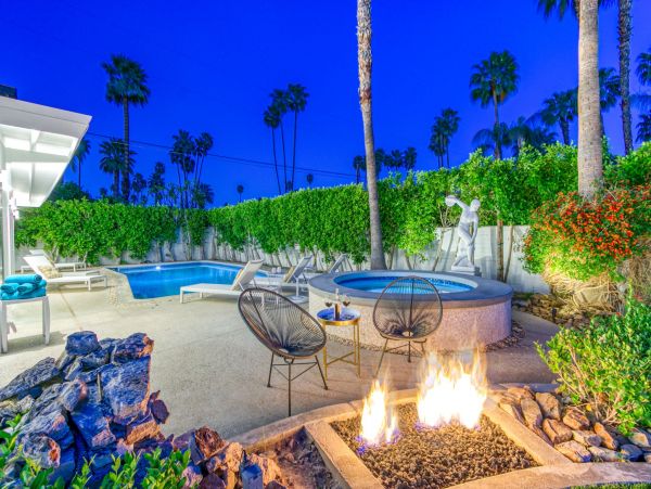 Palm Springs Home 991946