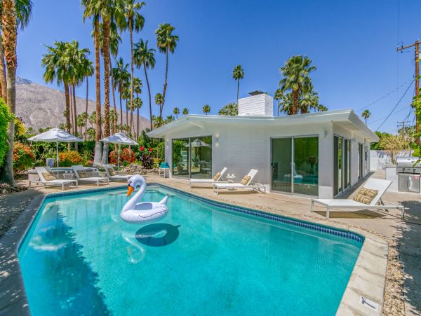 Palm Springs Home 991946