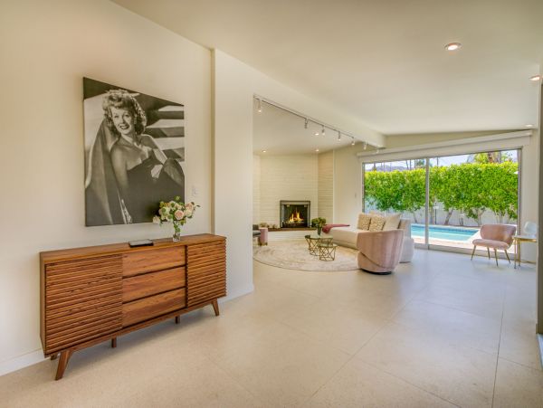 Palm Springs Home 991946