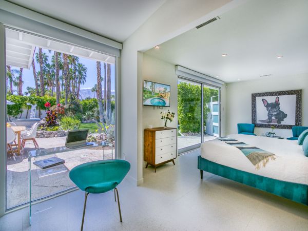 Palm Springs Home 991946