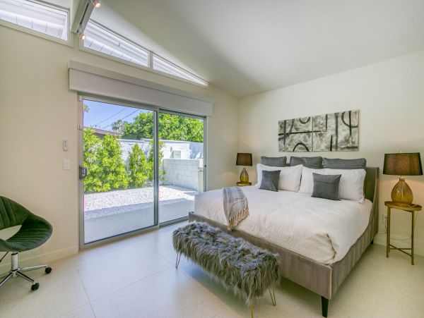Palm Springs Home 991946