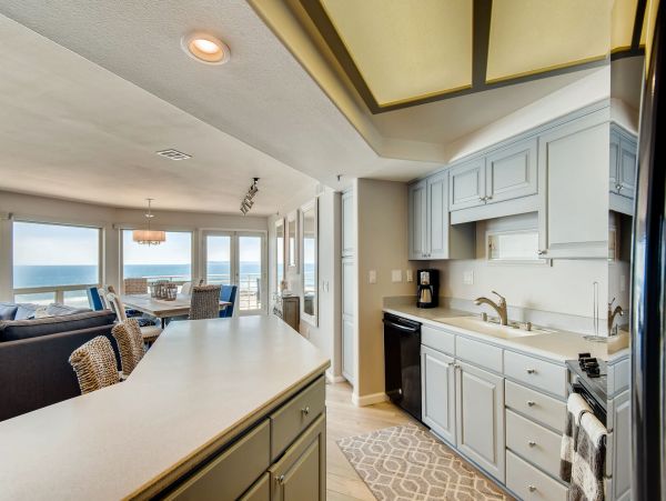 San Diego Beach Communities North Condo 991952