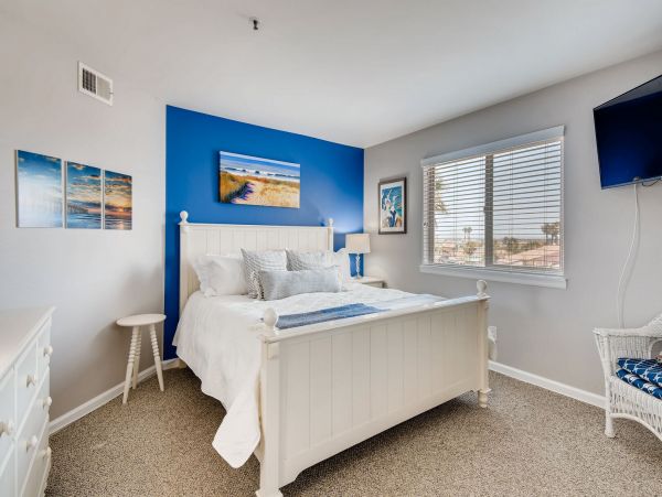 San Diego Beach Communities North Condo 991952