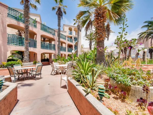 San Diego Beach Communities North Condo 991952
